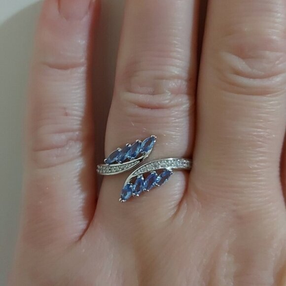 Platinum Plated S925 Sterling Silver Blue Willow Ring - Picture 5 of 7